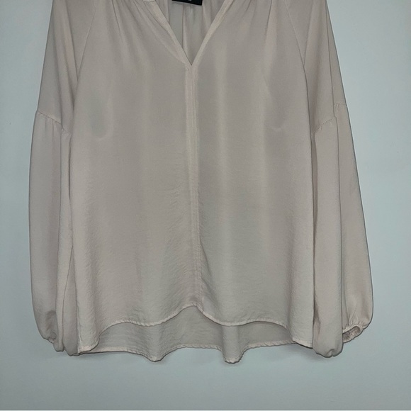 Vici Blouse Women’s Size Small Beige Ivory Bishop Long Sleeve Flowy Lightweight - Picture 4 of 7